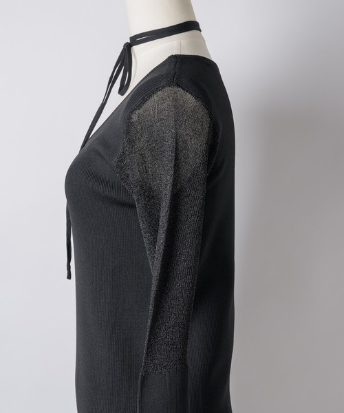 VIOLETTA（ヴィオレッタ）の「チョーカー付きシアードッキングリブニット（ニット/セーター・レディース・ホワイト/ブラック/ブルー/レッド・FREE）」の15枚目の写真