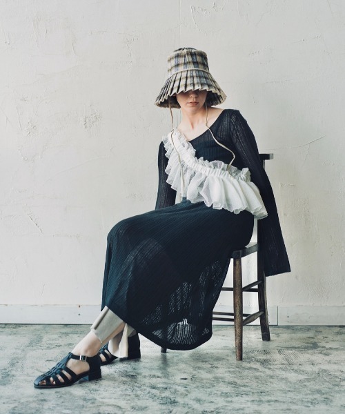 ORIENT MILLINERY DORA【ドーラ】Frilled Bag 黒 DORA【ﾄﾞｰﾗ】フリルバッグ（ボディバッグ/ウエストポーチ