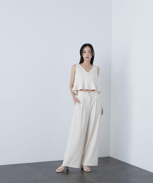 NATURAL BEAUTY BASIC（ナチュラルビューティーベーシック）の「◇クロップドペプラムトップス＆パンツ（パンツドレス・レディース・ブラック/ベージュ・MEDIUM）」の17枚目の写真