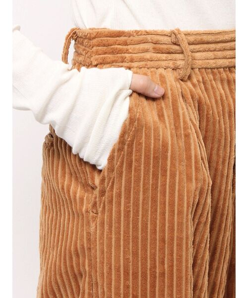 Ungrid（アングリッド）の「コーデュロイワイドパンツ（その他パンツ・レディース・アイボリー/オレンジ・SMALL/MEDIUM）」の13枚目の写真