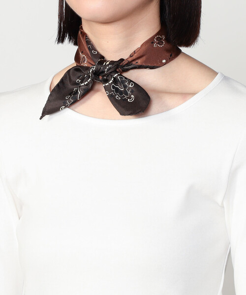 Fratelli Luigi（フラテッリルイージ）の「Fratelli Luigi | ペイズリー シルクスカーフ 45x45（バンダナ/スカーフ・レディース・ブラウン系その他/ブルー系その他・ONE）」の6枚目の写真