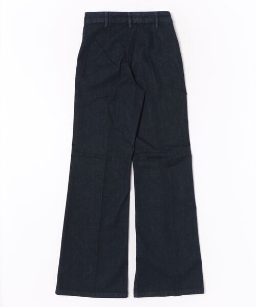 BENETTON (UNITED COLORS OF BENETTON)（ベネトンユナイテッドカラーズオブベネトン）の「ストレッチフレアデニムパンツ（デニムパンツ・レディース・ダークインディゴブルー・38/40/42/44）」の2枚目の写真
