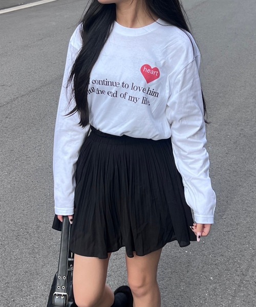 fiere(フィエール)の「シンプルハートデザインロンT/長袖Tシャツ(Tシャツ/カットソー・レディース・ホワイト・MEDIUM)」の1枚目の写真
