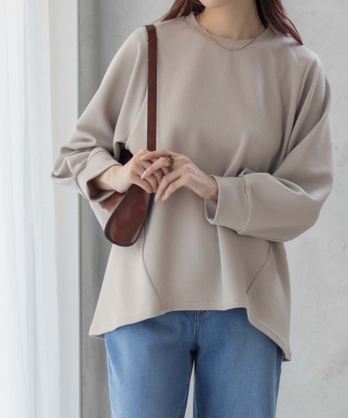 NAVY(ネイビー)の「NAVY きれい見え エンボス チュニックプルオーバー(その他トップス・レディース・グレイッシュベージュ/ブラック/チャコールグレー・M/L)」の17枚目の写真
