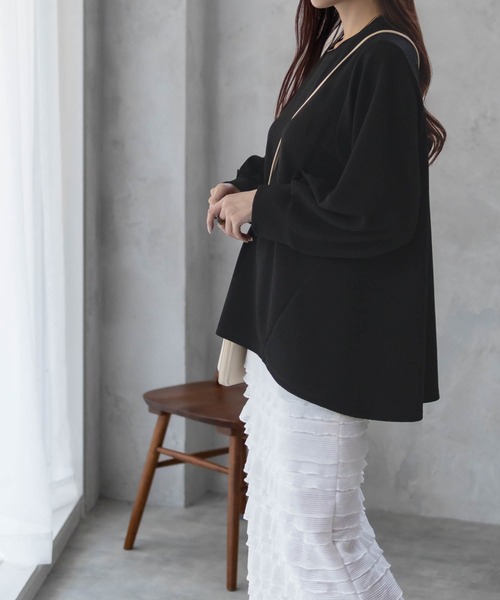 NAVY(ネイビー)の「NAVY きれい見え エンボス チュニックプルオーバー(その他トップス・レディース・グレイッシュベージュ/ブラック/チャコールグレー・M/L)」の20枚目の写真