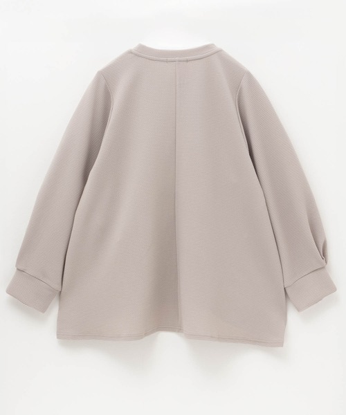 NAVY(ネイビー)の「NAVY きれい見え エンボス チュニックプルオーバー(その他トップス・レディース・グレイッシュベージュ/ブラック/チャコールグレー・M/L)」の10枚目の写真