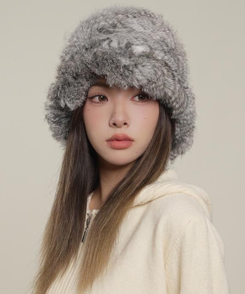 AsRiRe(アスリレイ)の「ボアキャップ(ニットキャップ/ビーニー・レディース・アイボリー/グレー/ブラウン・F)」の2枚目の写真