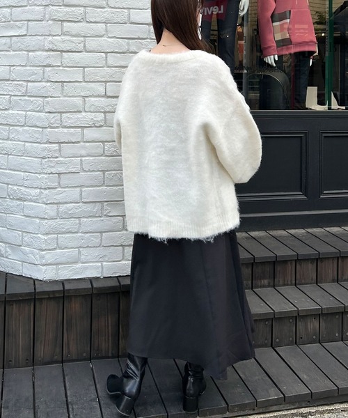 INGNI（イング）の「ミドル丈シャギーニットカーディガン（カーディガン/ボレロ・レディース・ブルー/グレー/ピンク/アイボリー・M）」の7枚目の写真