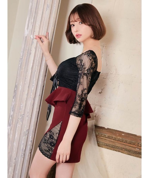 DAZZY(デイジー)の「フロント 編み上げ 透けレース 7分袖 ペプラム タイト ミニ ドレス(ドレス・レディース・ブラック×グリーン/ブラック×レッド/ブラック・3L/LL/L/M/S)」の4枚目の写真