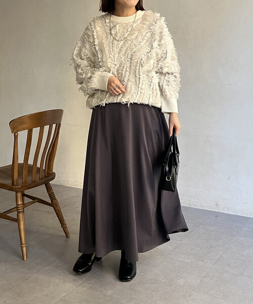 Chez toi(シェトワ)の「サテンフレアスカート(スカート・レディース・ネイビー/チャコールグレー/ベージュ・FREE)」の14枚目の写真