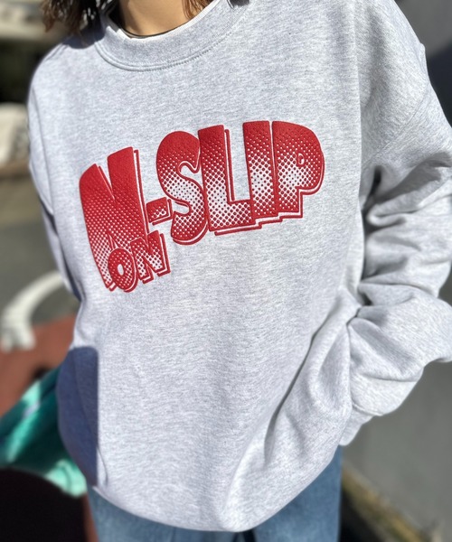 セール】【GILDAN】発泡プリントNON-SLIPロゴ裏起毛スウェット