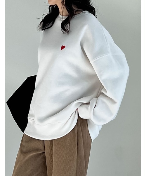 Re:EDIT(リエディ)の「裏起毛ハートorリボンワンポイント刺繍スウェット(スウェット・レディース・アイボリー/グレー/ブラック・LARGE/MEDIUM)」の10枚目の写真