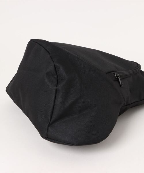 Kastane(カスタネ)の「Port Authority HONEYCOMB SLING PACK / ポートオーソリティ ハニカムスリングパック(バックパック/リュック・メンズ・ライム/ブラック・FREE)」の4枚目の写真