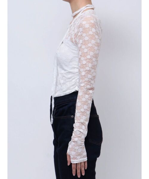 EMODA（エモダ）の「LACE CHOKER PLATE TOP（Tシャツ/カットソー・レディース・ブラック/ホワイト/ブラウン/ブルー・FREE）」の9枚目の写真