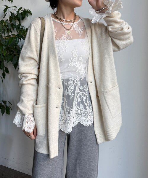 新品未使用タグ付き　DOUDOU レースフレアブラウス　オフホワイト 新品未使用タグ付き DOUDOU レースフレアブラウス オフホワイト レース