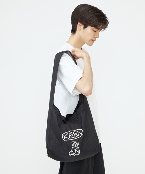 KEEN(キーン)の「Us4 BAG'N BAG LOGO TOTE / Us4 バッグイン バッグ ロゴ トート / サコッシュ 小物入れ(エコバッグ/サブバッグ・レディース・ブラック・OS)」の11枚目の写真