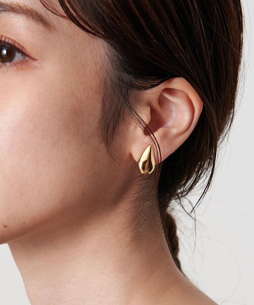 UNITED ARROWS(ユナイテッドアローズ)の「ドロップイヤリング(イヤリング・レディース・ゴールド/シルバー・FREE)」の3枚目の写真