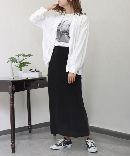 libelle more（リベル モア）の「とろみフランス綾　裾タックシャツ（シャツ/ブラウス・レディース・イエロー/ライトカーキ/オフホワイト/ブラック・M/L）」の5枚目の写真