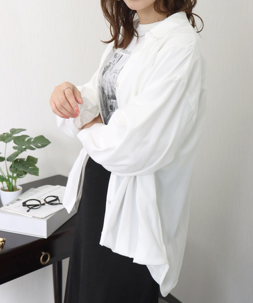 libelle more（リベル モア）の「とろみフランス綾　裾タックシャツ（シャツ/ブラウス・レディース・イエロー/ライトカーキ/オフホワイト/ブラック・M/L）」の7枚目の写真