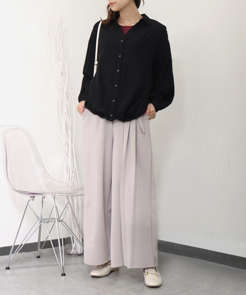 libelle more（リベル モア）の「とろみフランス綾　裾タックシャツ（シャツ/ブラウス・レディース・イエロー/ライトカーキ/オフホワイト/ブラック・M/L）」の10枚目の写真