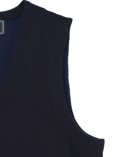 BRICK HOUSE by TOKYO SHIRT(ブリックハウス)の「前身カット ニットジレ ワッフル(ベスト・メンズ・ネイビー/カーキ/チャコール・LL/M/L/XL)」の17枚目の写真