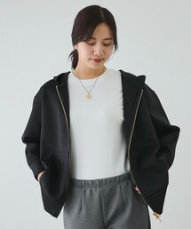 ダンボールジップフーディー