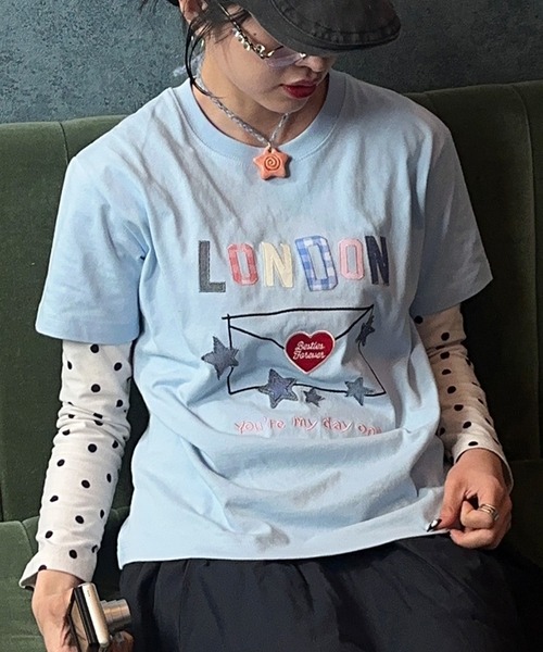 napinna maison(ナピナメゾン)の「【napinna maison×4sisters】ラブレターパッチワークロゴ半袖Tシャツ(Tシャツ/カットソー・レディース・ホワイト/ライトブルー・FREE)」の2枚目の写真