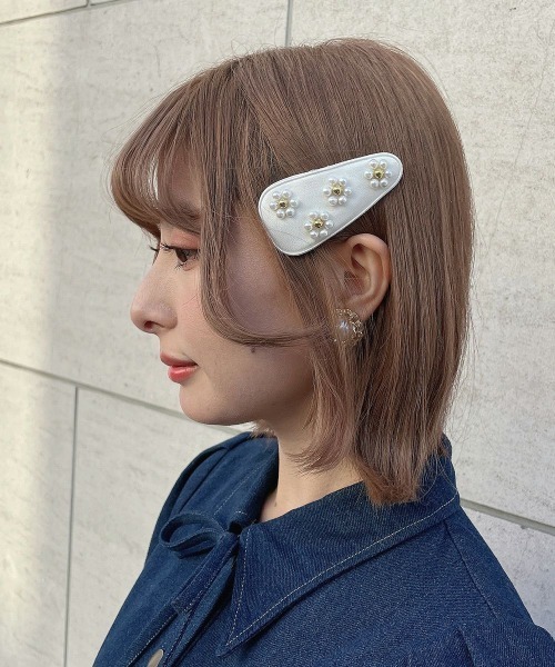 F i.n.t（フィント）の「パールマーガレットヘアピン/ fint　フィント（ヘアピン・レディース・ピンク/オフホワイト/ブルーグレー・FREE）」の2枚目の写真