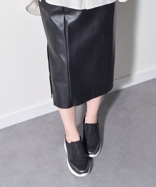 Round About（Bridget Birkin）（ラウンド アバウト）の「【Round About】ヒールアップスリッポンスニーカー(455100)（スニーカー・レディース・ゴールド/シルバー/ブラック・24.5/24/23.5/23/22.5）」の10枚目の写真