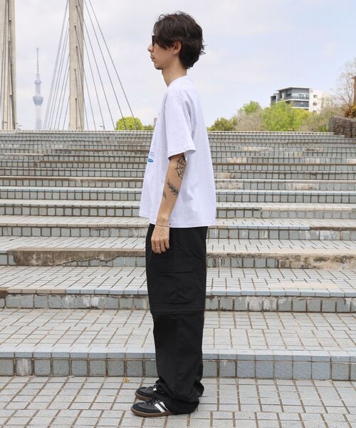 FFEIN（フェイン）の「【FFEIN（フェイン）】グラフィックショート丈Tシャツ / Tシャツ 短丈 クルーネック 半袖 ショート丈（Tシャツ/カットソー・メンズ・アッシュグレー/ブラック/ネイビー・LARGE/SMALL/MEDIUM）」の11枚目の写真