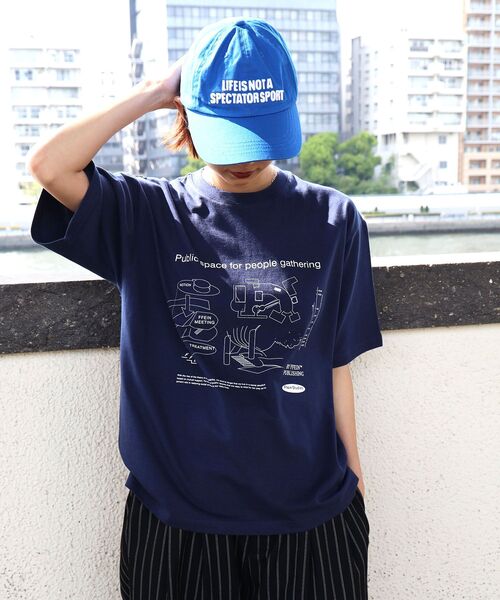 FFEIN（フェイン）の「【FFEIN（フェイン）】グラフィックショート丈Tシャツ / Tシャツ 短丈 クルーネック 半袖 ショート丈（Tシャツ/カットソー・メンズ・アッシュグレー/ブラック/ネイビー・LARGE/SMALL/MEDIUM）」の22枚目の写真