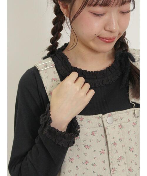 Samansa Mos2(サマンサ モスモス)の「胸元レース切替ピンタックインナー(Tシャツ/カットソー・レディース・ベージュ/オフホワイト/ブラック・F)」の7枚目の写真