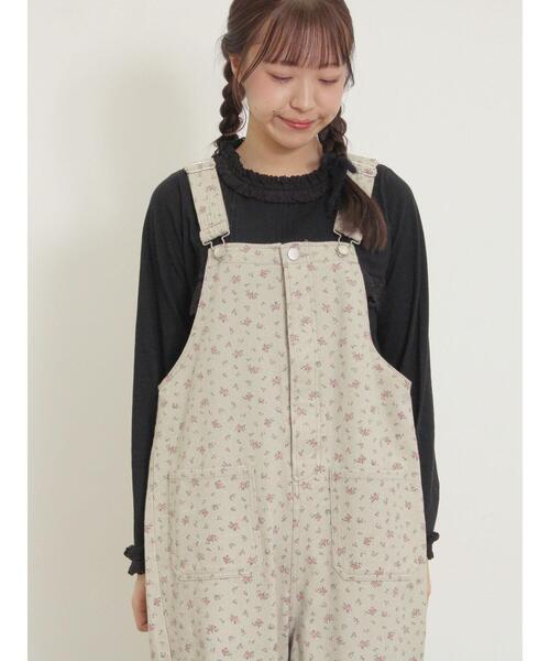 Samansa Mos2(サマンサ モスモス)の「胸元レース切替ピンタックインナー(Tシャツ/カットソー・レディース・ベージュ/オフホワイト/ブラック・F)」の8枚目の写真