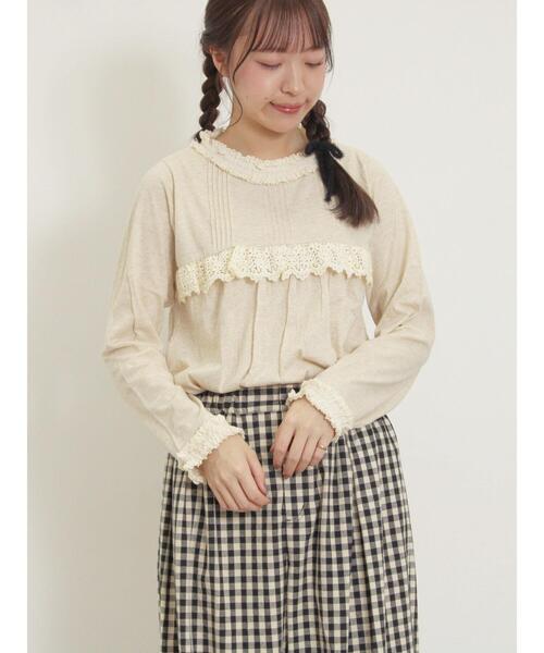 Samansa Mos2(サマンサ モスモス)の「胸元レース切替ピンタックインナー(Tシャツ/カットソー・レディース・ベージュ/オフホワイト/ブラック・F)」の15枚目の写真