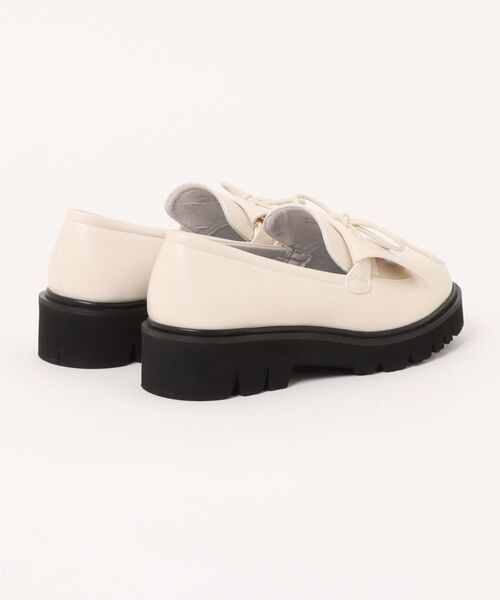 Piedi Nudi(ピエディヌーディ)の「KosMia/コスミア 軽量厚底 ビットローファー キルトタッセル 2WAY(ローファー・レディース・ブラウン/アイボリー/ブラック・S/M/L/LL)」の5枚目の写真