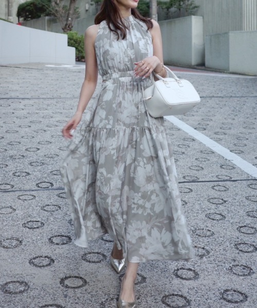 セール】【AKB48千葉恵里さん着用 女神ワンピ】ホルターネックギャザー
