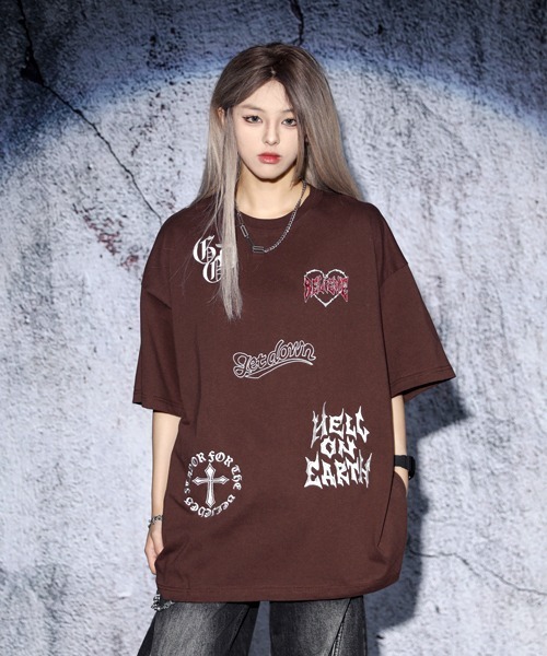EFFECTION（エフェクション）の「EFFECTION // one point street logo embroidery crew neck T-shirt〈ワンポイント ストリート ロゴ刺繍 クルーネック Tシャツ〉（Tシャツ/カットソー・メンズ・ホワイト系その他/ブラック系その他/ブラウン系その他・LARGE/MEDIUM）」の4枚目の写真