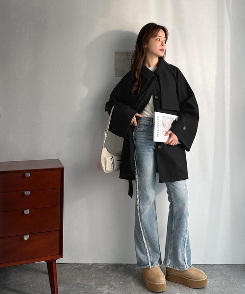 classicalelf（クラシカルエルフ）の「かわいさも、大人っぽさも叶える。着こなし自在の2way仕様が嬉しい♪ミドル丈アレンジコート（ステンカラーコート・レディース・チャコールグレー/ブラック/ブラウン・SMALL/MEDIUM/LARGE/X-LARGE）」の11枚目の写真