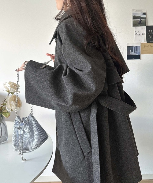 classicalelf（クラシカルエルフ）の「かわいさも、大人っぽさも叶える。着こなし自在の2way仕様が嬉しい♪ミドル丈アレンジコート（ステンカラーコート・レディース・チャコールグレー/ブラック/ブラウン・SMALL/MEDIUM/LARGE/X-LARGE）」の17枚目の写真