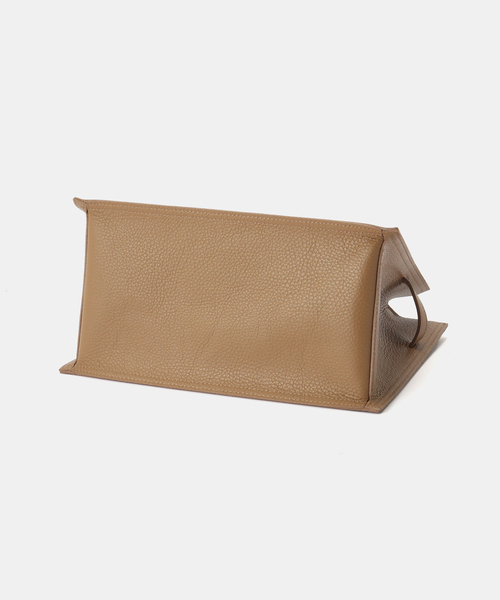 VIOLAd'ORO(ヴィオラドーロ)の「VIOLAd’ORO/ヴィオラドーロ TRERO TOTE(トートバッグ・レディース・ブラック/ベージュ系その他・FREE)」の5枚目の写真