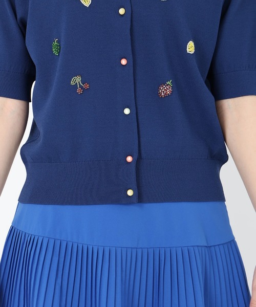 STRAWBERRY-FIELDS（ストロベリーフィールズ）の「フルーツ刺しゅう半袖カーディガン（ニット/セーター・レディース・ネイビー・2）」の9枚目の写真