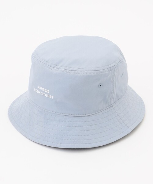 J.PRESS YORK STREET（ジェイプレスヨークストリート）の「【UNISEX】ロゴ刺繍バケットハット（ハット・メンズ・ベージュ系/スカイブルー系/ネイビー系・F）」の2枚目の写真