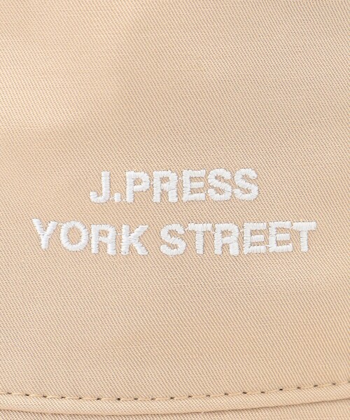 J.PRESS YORK STREET（ジェイプレスヨークストリート）の「【UNISEX】ロゴ刺繍バケットハット（ハット・メンズ・ベージュ系/スカイブルー系/ネイビー系・F）」の7枚目の写真