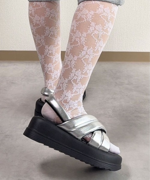 lus.（ラスドット）の「lus. パデットベルトバックバンドサンダル（サンダル・レディース・シルバー/ブラック・LL/S/M/L）」の14枚目の写真