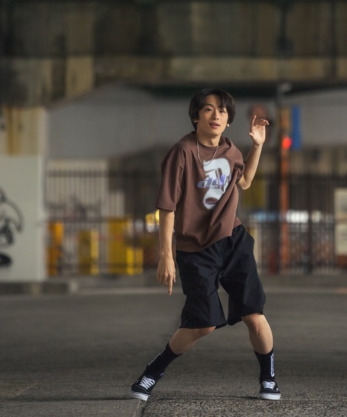 ddp（ディーディーピー）の「【DDP】別注 プリント 半袖Tシャツ（Tシャツ/カットソー・メンズ・ブラック系1/ブラック系/ホワイト系2/ホワイト系1/ホワイト系/ブラウン/ブラック/ホワイト/グリーン系2/グリーン系1/ブラウン系/ブラック系2・SMALL/MEDIUM/X-LARGE/LARGE）」の20枚目の写真