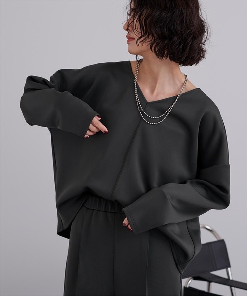 UR'S(ユアーズ)の「Vネックトップス×パンツ/ボンディングセットアップ(セットアップ・レディース・チャコール/ホワイト/ブラック・L/M/S)」の11枚目の写真