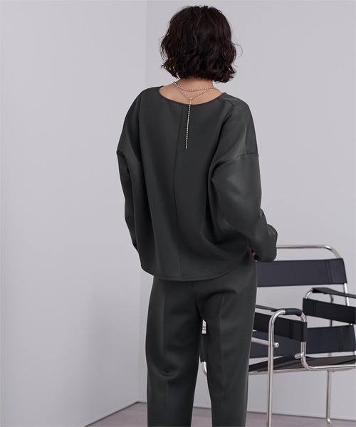 UR'S(ユアーズ)の「Vネックトップス×パンツ/ボンディングセットアップ(セットアップ・レディース・チャコール/ホワイト/ブラック・L/M/S)」の12枚目の写真