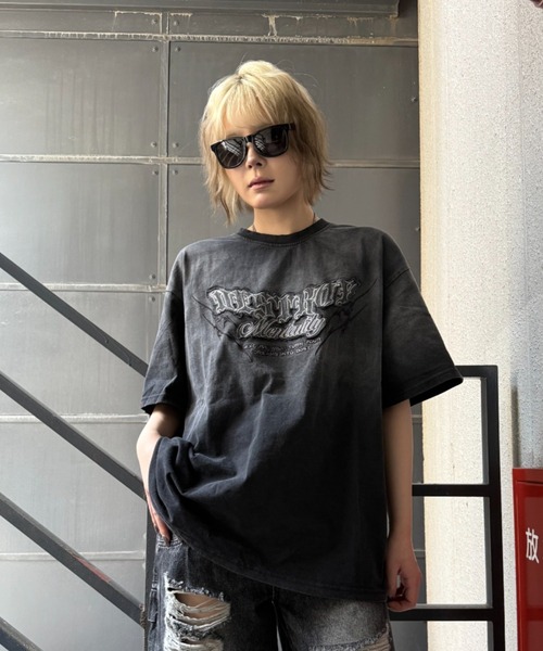 ATMARK(アットマーク)の「《2サイズ展開 / UNISEX 》SMK TRENDSTUDIO ボックスTee(Tシャツ/カットソー・レディース・ブラック/ピンク・MEDIUM/LARGE)」の1枚目の写真