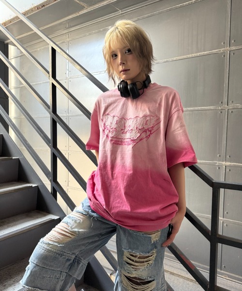 ATMARK(アットマーク)の「《2サイズ展開 / UNISEX 》SMK TRENDSTUDIO ボックスTee(Tシャツ/カットソー・レディース・ブラック/ピンク・MEDIUM/LARGE)」の5枚目の写真