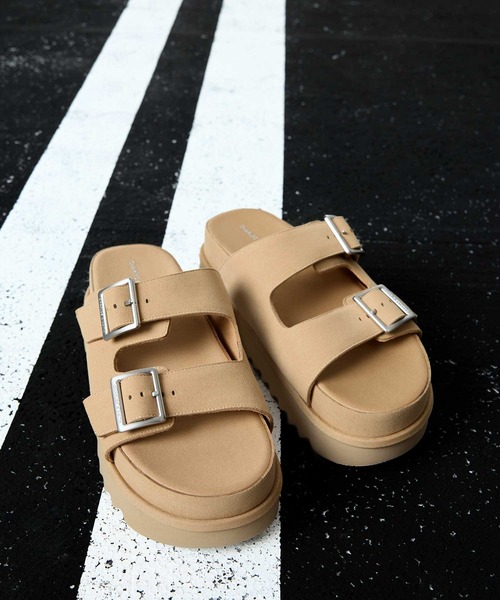 CHARLES & KEITH(チャールズ & キース)の「バックルダブルストラップ フラットフォームサンダル(サンダル・レディース・セージグリーン/ベージュ・23.5cm/23cm/22.5cm/26.5cm/25.5cm/25cm/24.5cm)」の13枚目の写真